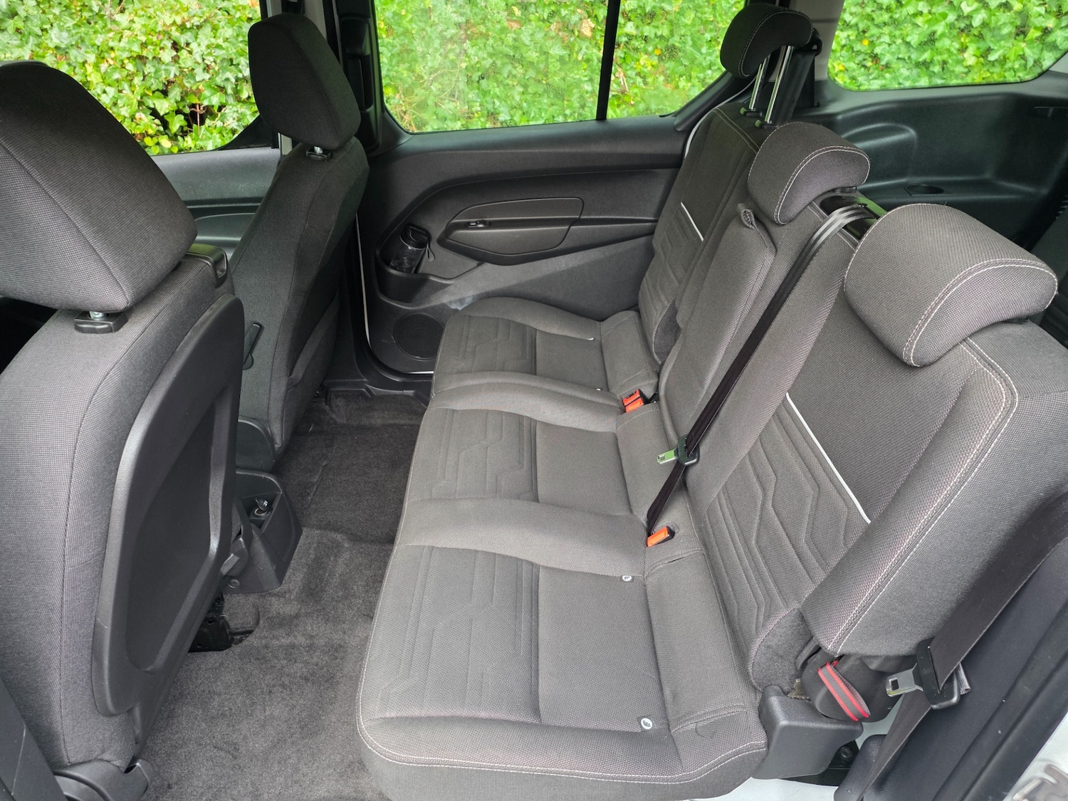 Used Ford Grand Tourneo Connect 2015 for sale - 76058410: Photo 17