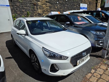 Used Hyundai i30 2018 for sale - 79490260: Photo