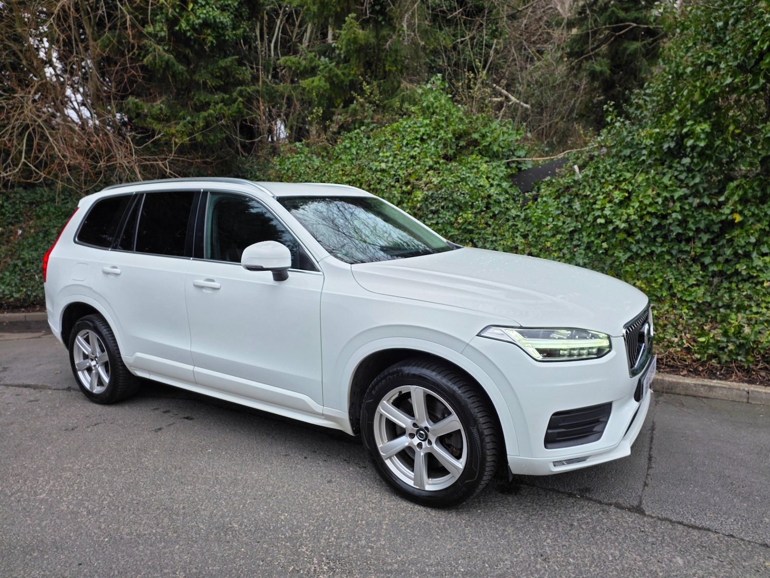 Used Volvo XC90 2020 for sale - 76198620: Photo 2