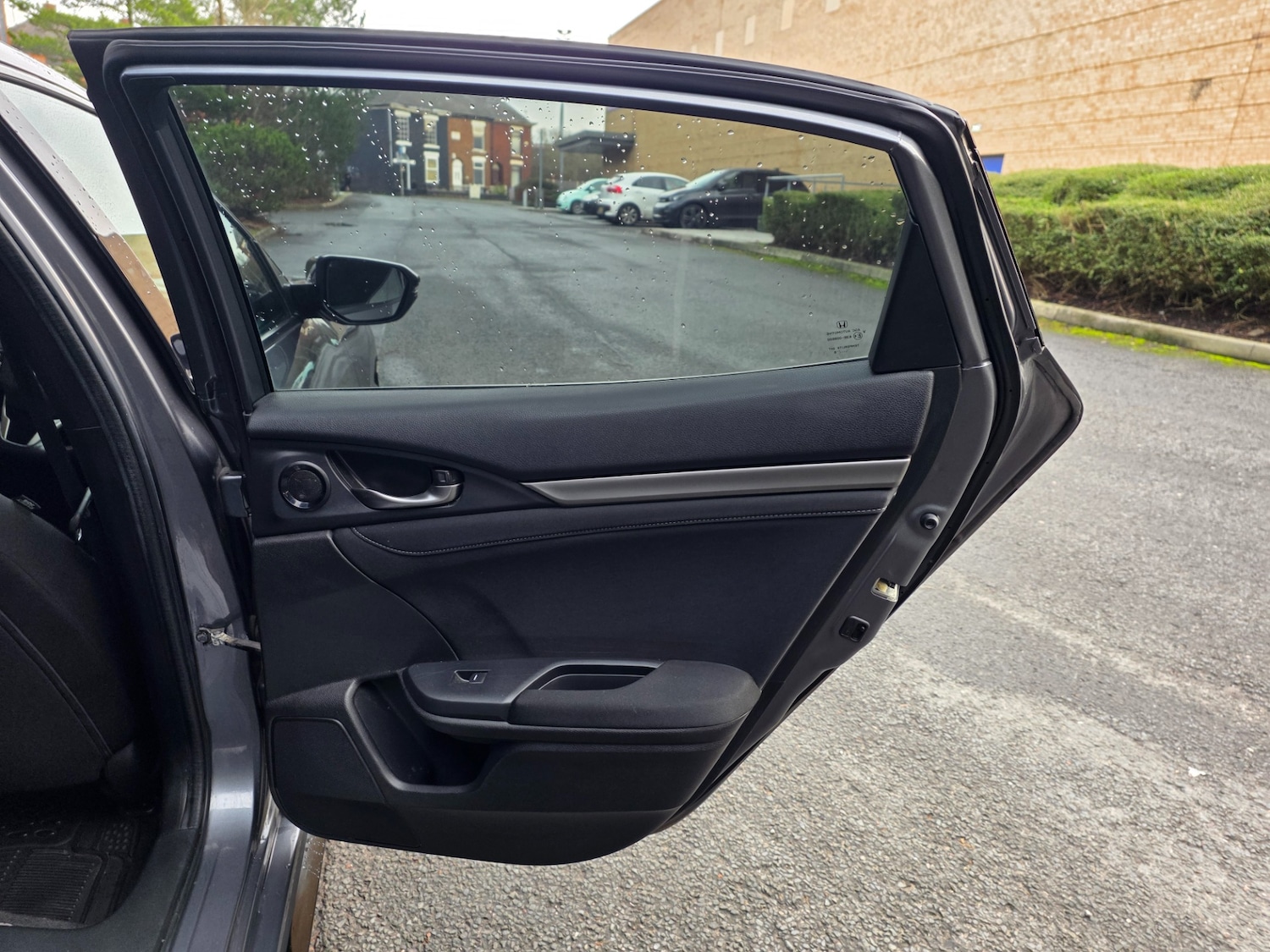 Used Honda Civic 2018 for sale - 76749863: Photo 11