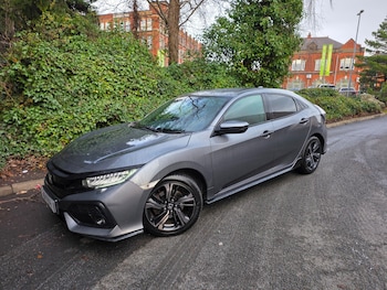 Used Honda Civic 2018 for sale - 76749863: Photo