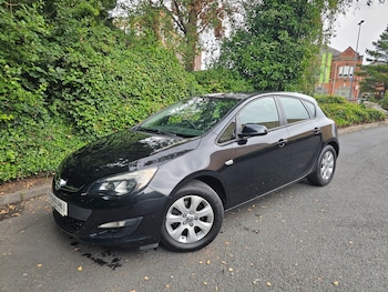 Used Vauxhall Astra 2015 for sale - 75300172: Photo