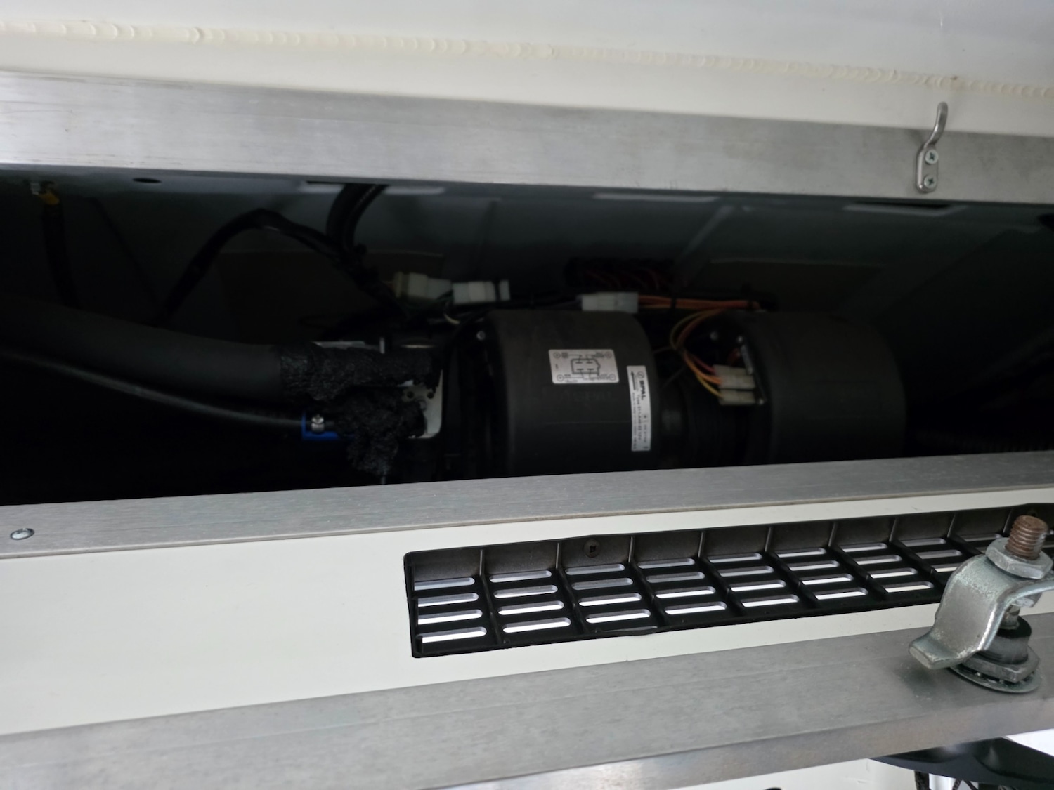 Used Ford Transit Custom 2015 for sale - 77539478: Photo 28