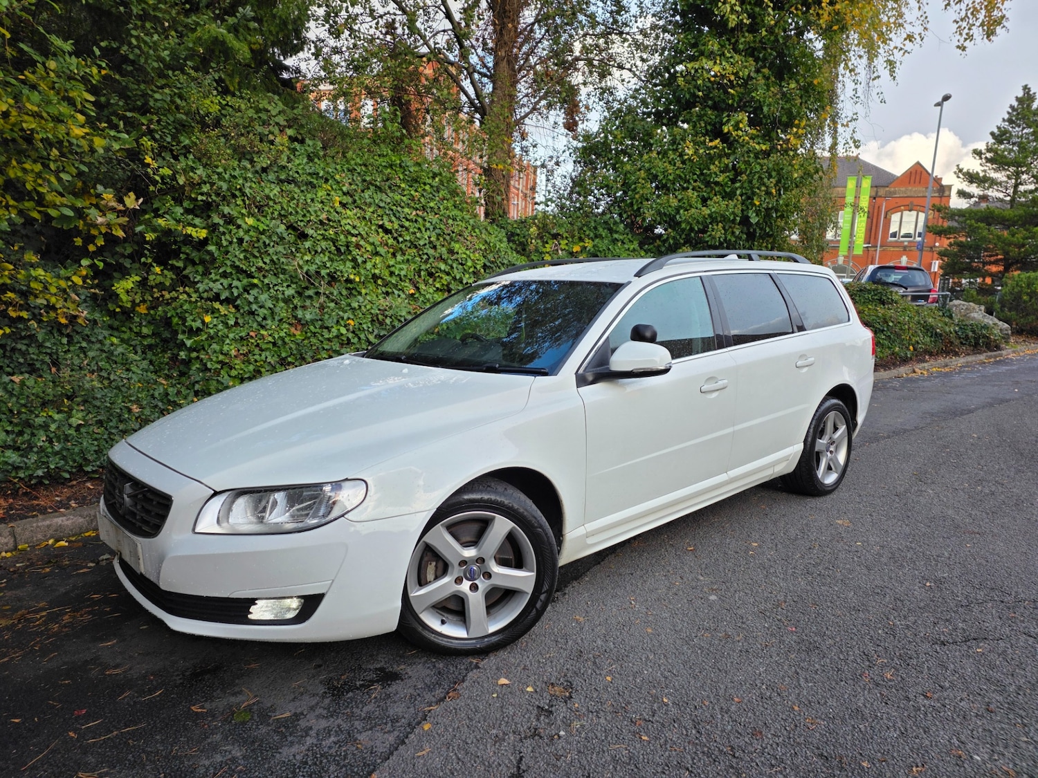 Used Volvo V70 2016 for sale - 75633231: Photo 6