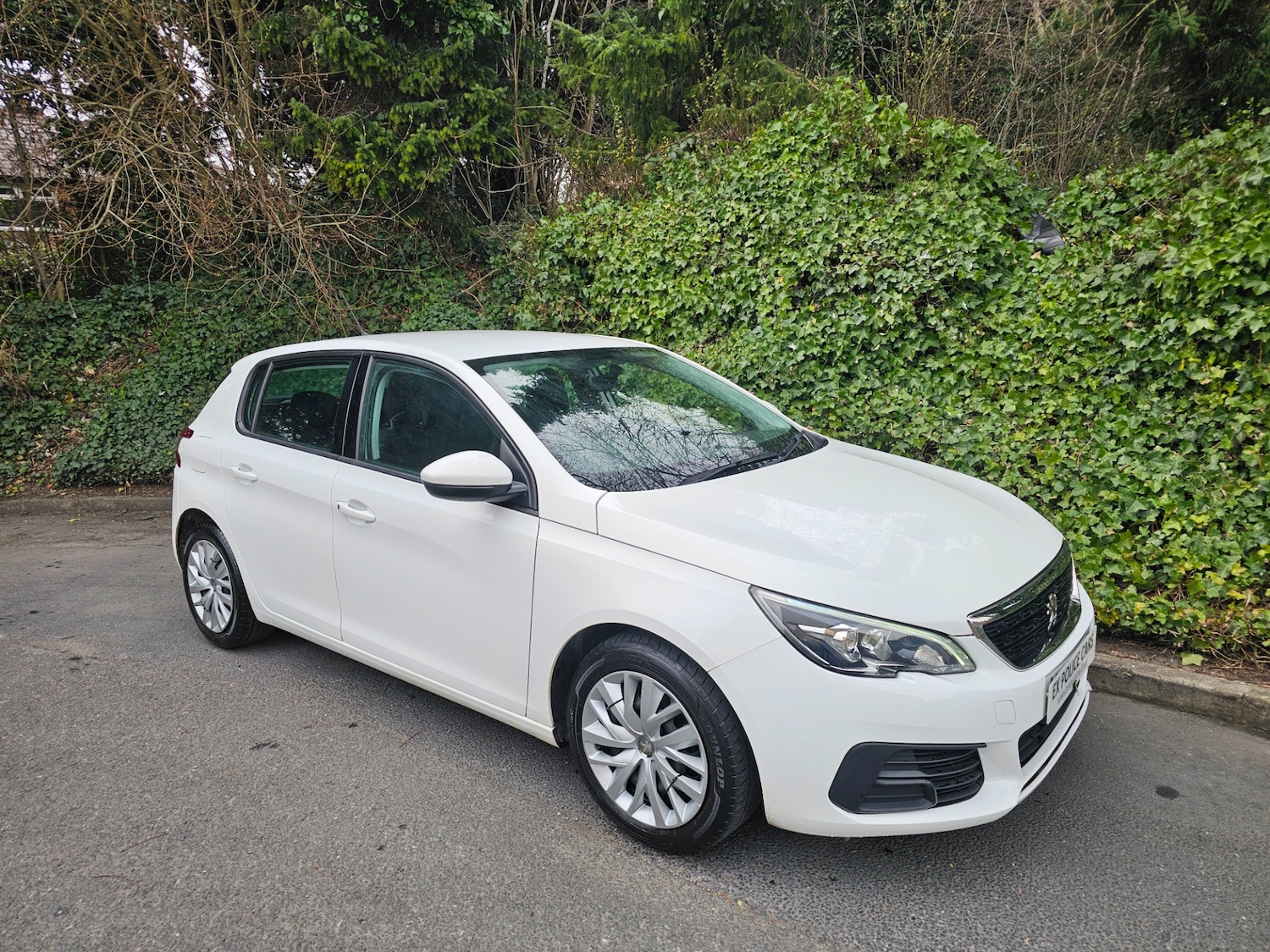 Used Peugeot 308 2017 for sale - 76951529: Photo 2