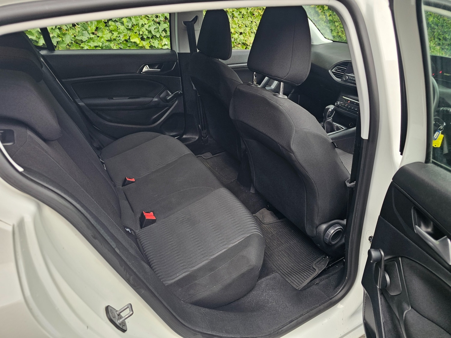 Used Peugeot 308 2017 for sale - 76951529: Photo 9