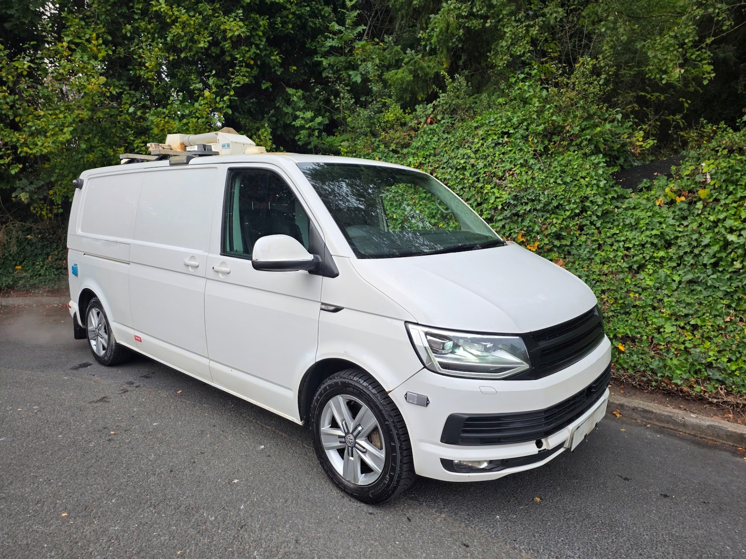 Used Volkswagen Transporter 2018 for sale - 76011948: Photo 2