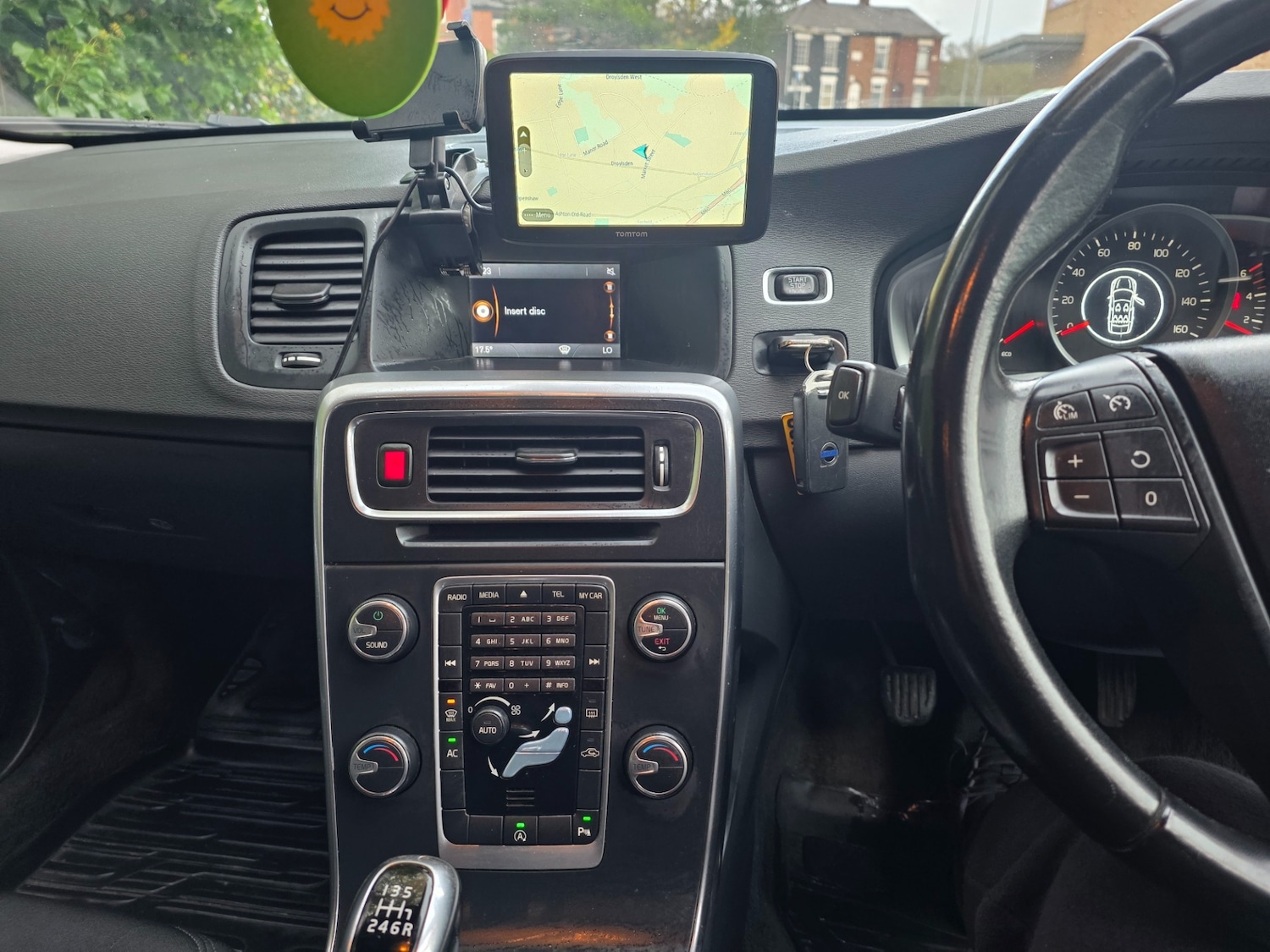 Used Volvo V60 2018 for sale - 76305354: Photo 13