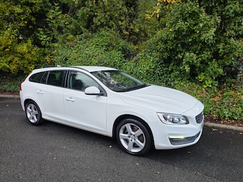 Used Volvo V60 2018 for sale - 76305354: Photo