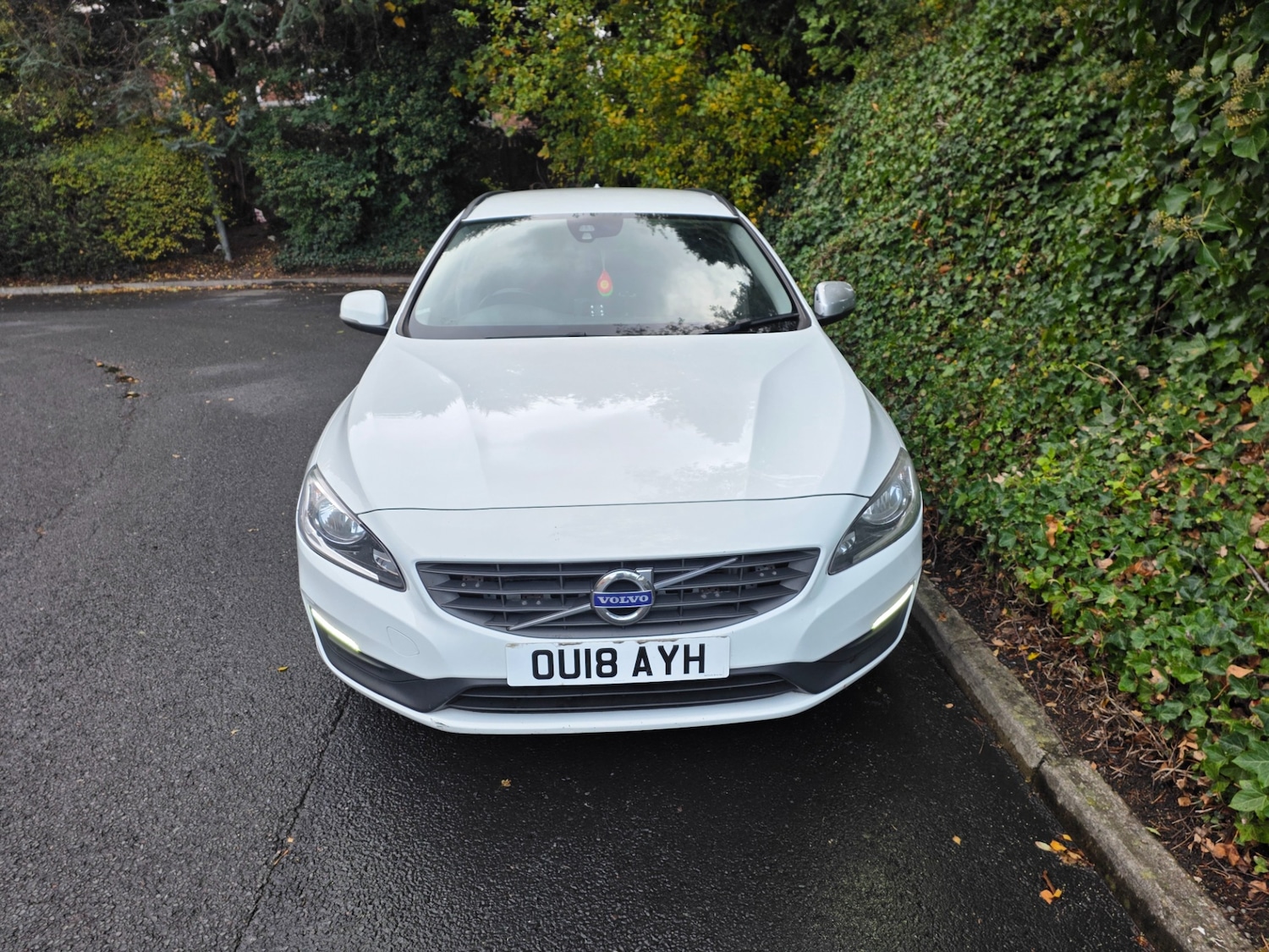 Used Volvo V60 2018 for sale - 76305354: Photo 3