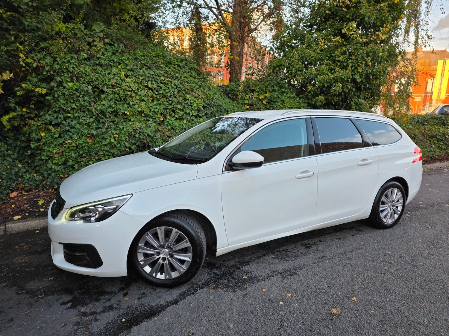 Used Peugeot 308 SW 2020 for sale - 75680636: Photo 4