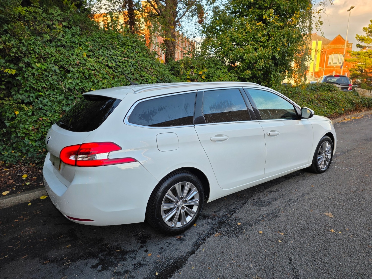 Used Peugeot 308 SW 2020 for sale - 75680636: Photo 7