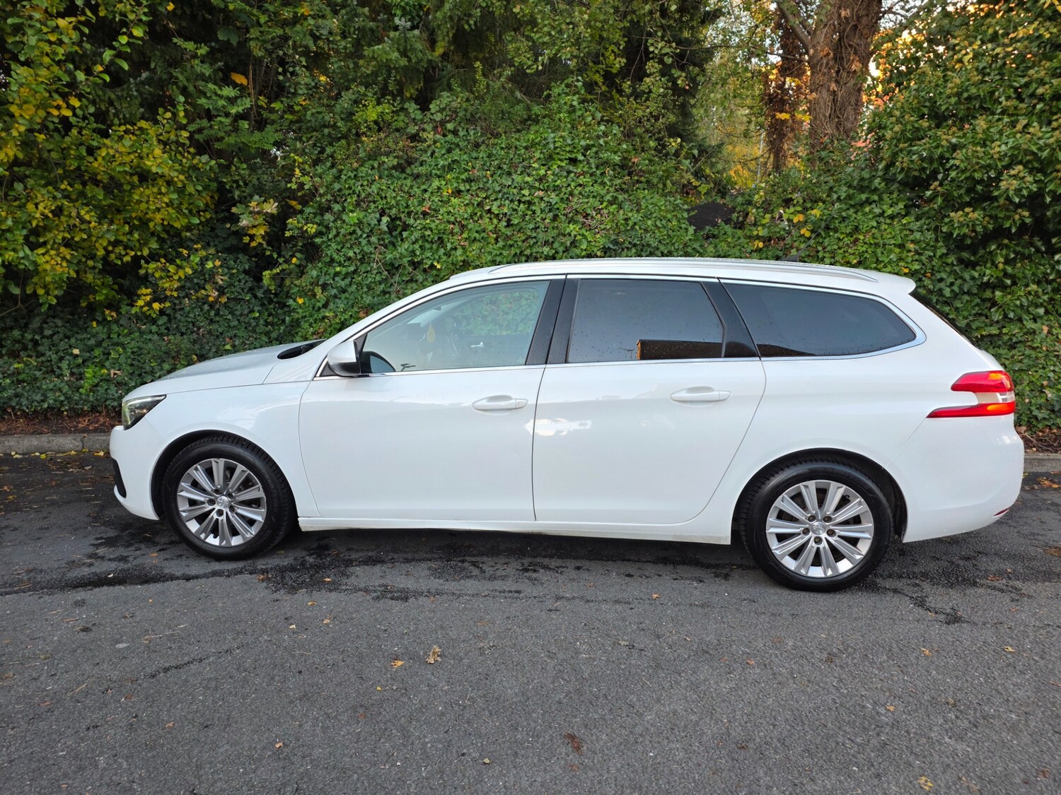 Used Peugeot 308 SW 2020 for sale - 75680636: Photo 8