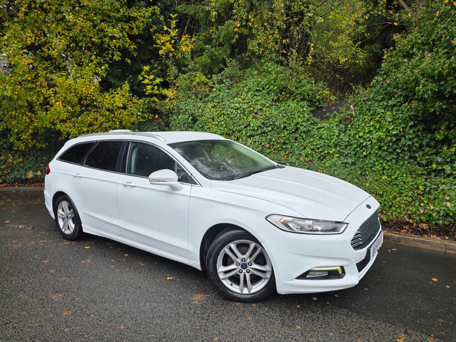 Used Ford Mondeo 2017 for sale - 75891598: Photo 2