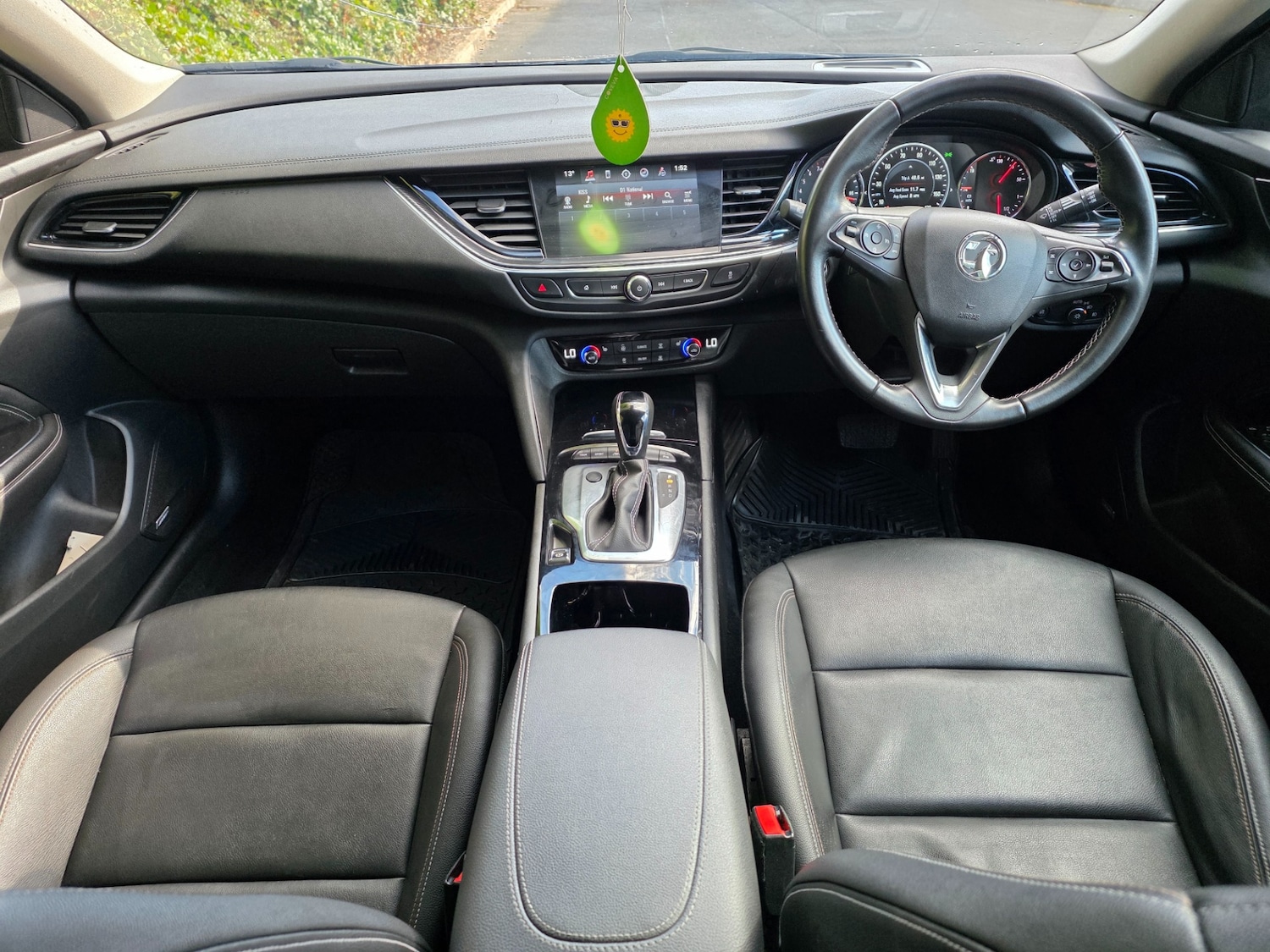 Used Vauxhall Insignia 2018 for sale - 75833038: Photo 10