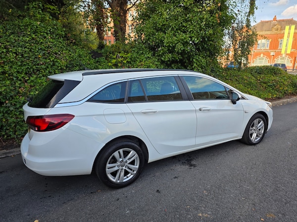 Used Vauxhall Astra 2019 for sale - 74988043: Photo 6