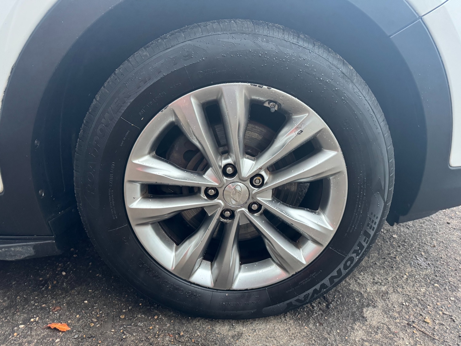 Used Hyundai Santa Fe 2016 for sale - 76589756: Photo 3