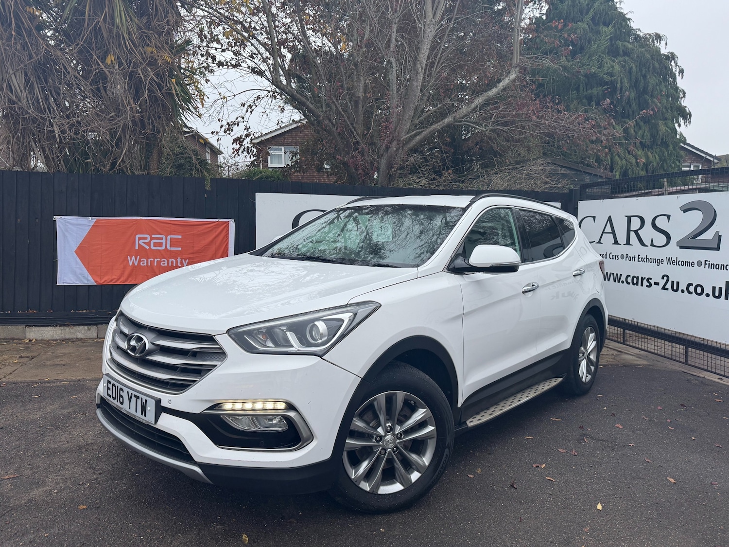 Used Hyundai Santa Fe 2016 for sale - 76589756: Photo 4
