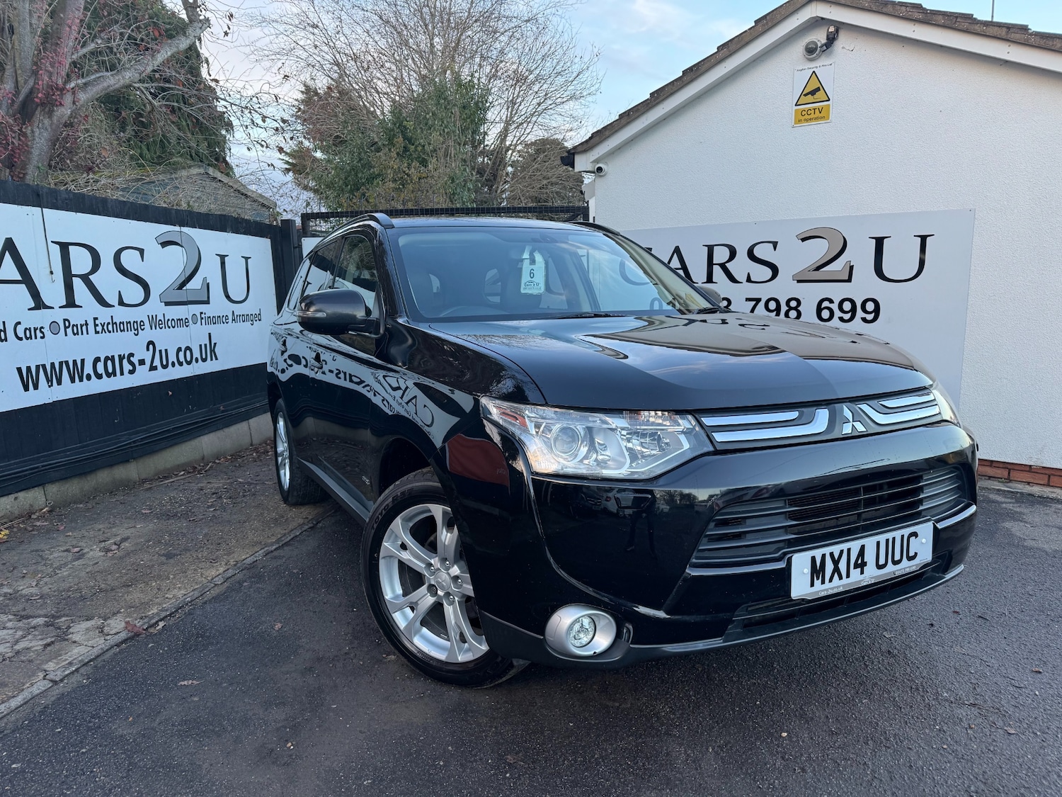 Used Mitsubishi Outlander 2014 for sale - 76709800: Photo 2