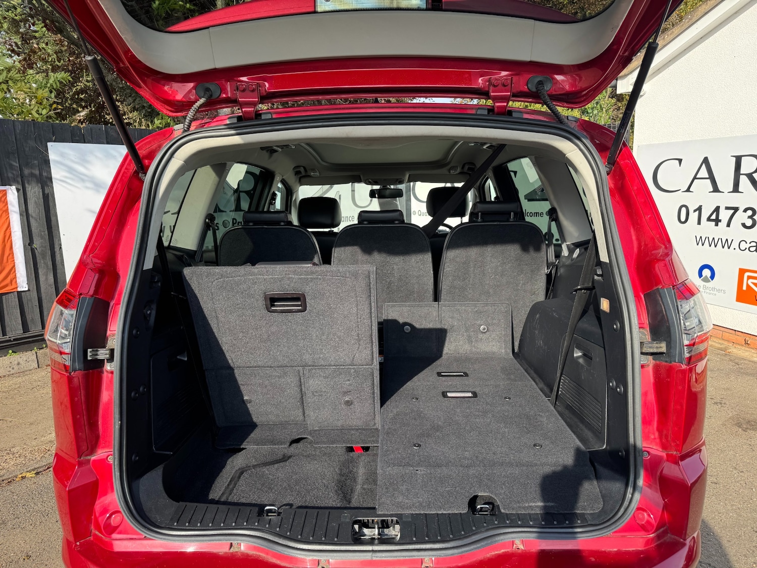 Used Ford S-Max 2013 for sale - 76177277: Photo 27