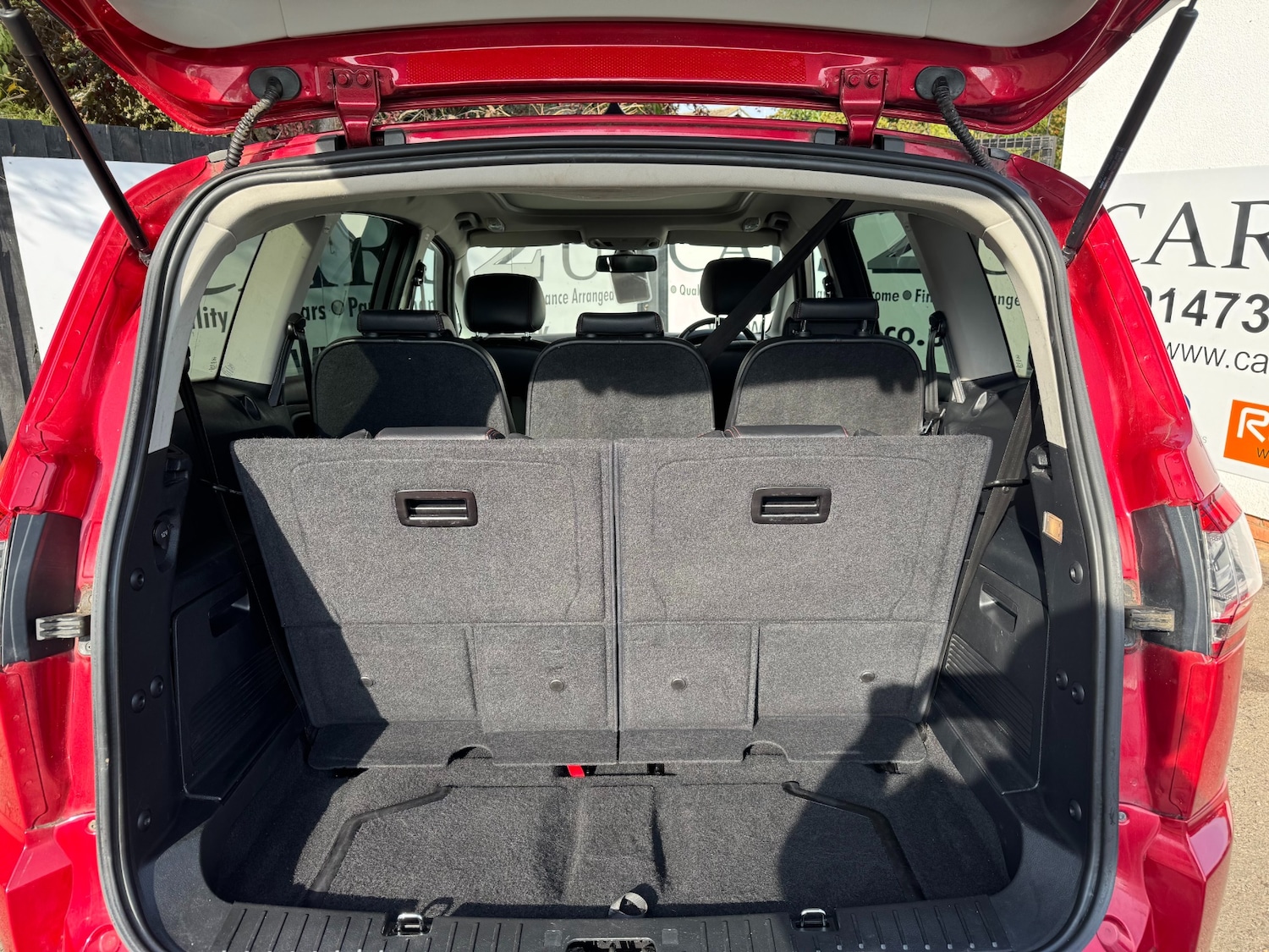 Used Ford S-Max 2013 for sale - 76177277: Photo 28