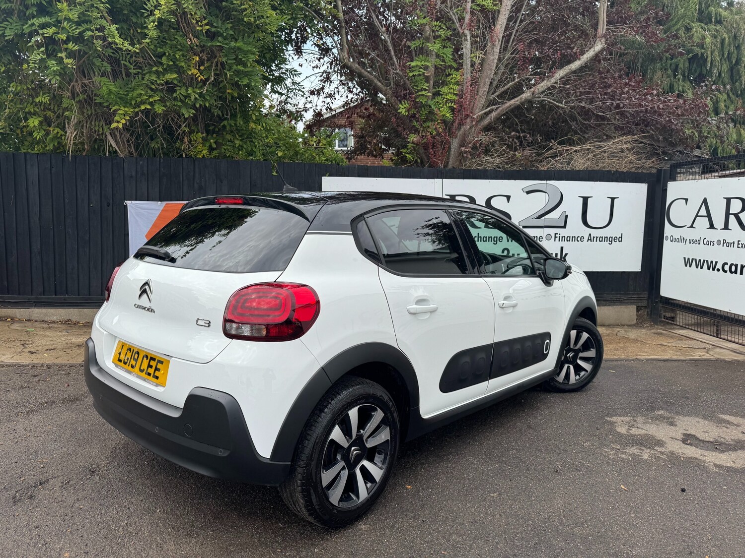 Vehicle 29