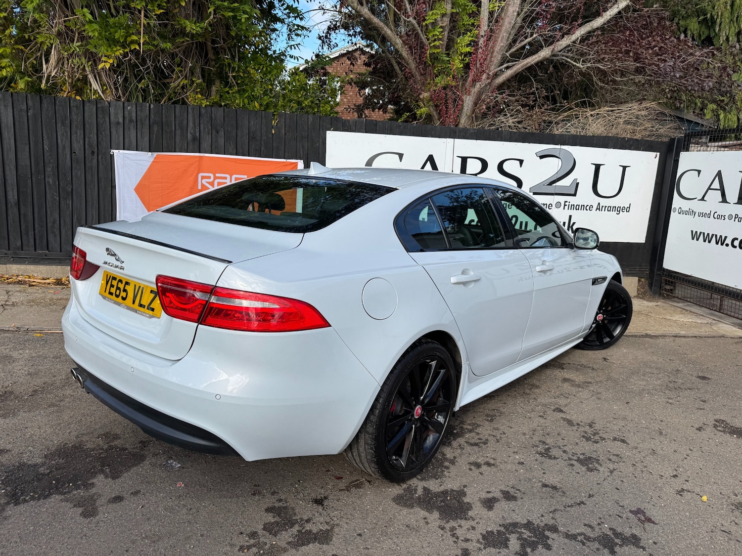 Used Jaguar XE 2015 for sale - 76172540: Photo 21