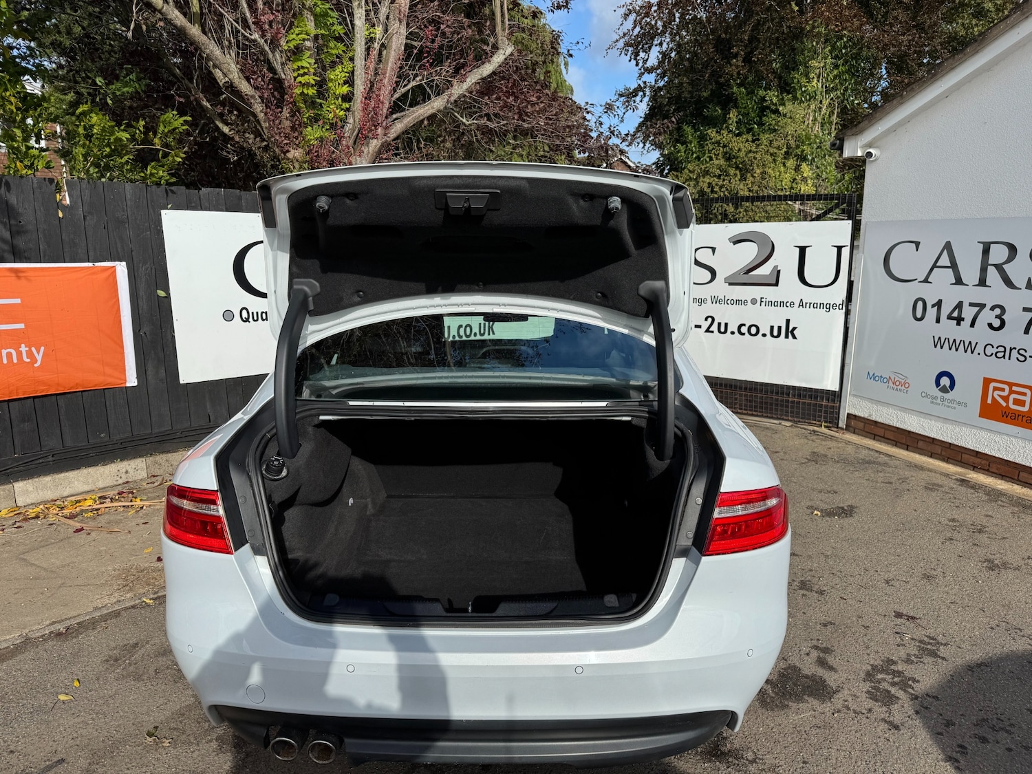 Used Jaguar XE 2015 for sale - 76172540: Photo 23