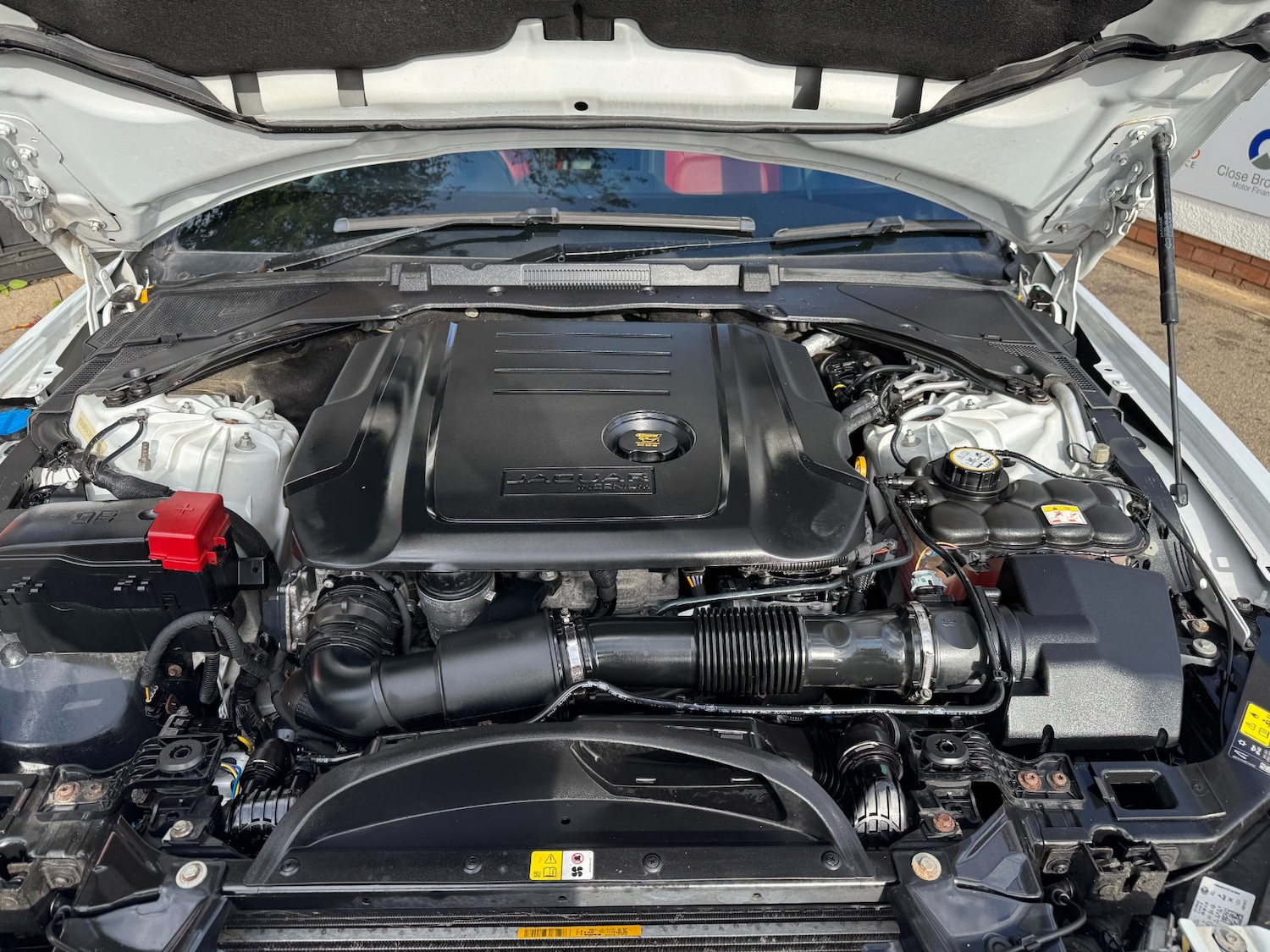 Used Jaguar XE 2015 for sale - 76172540: Photo 26