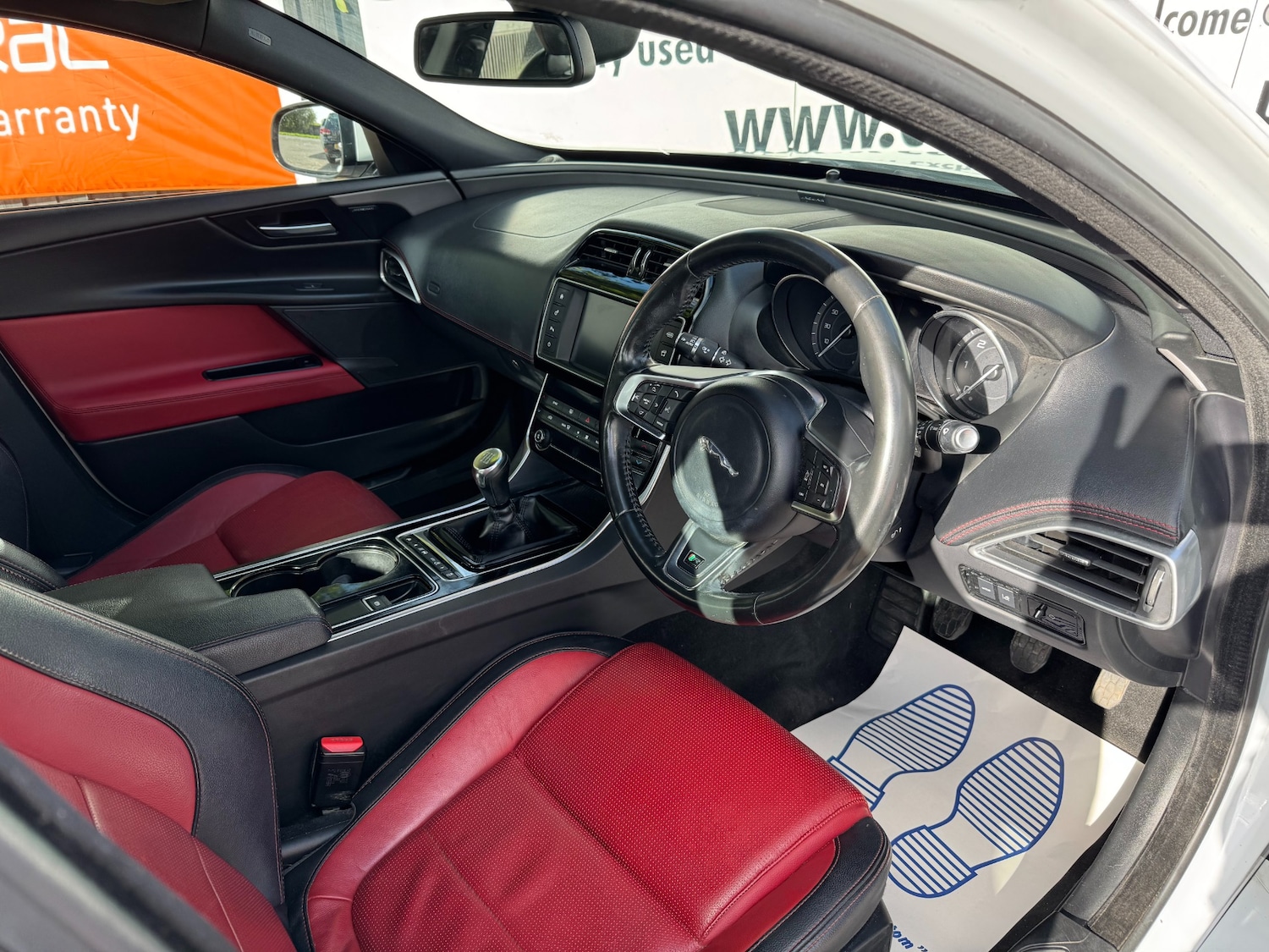 Used Jaguar XE 2015 for sale - 76172540: Photo 7