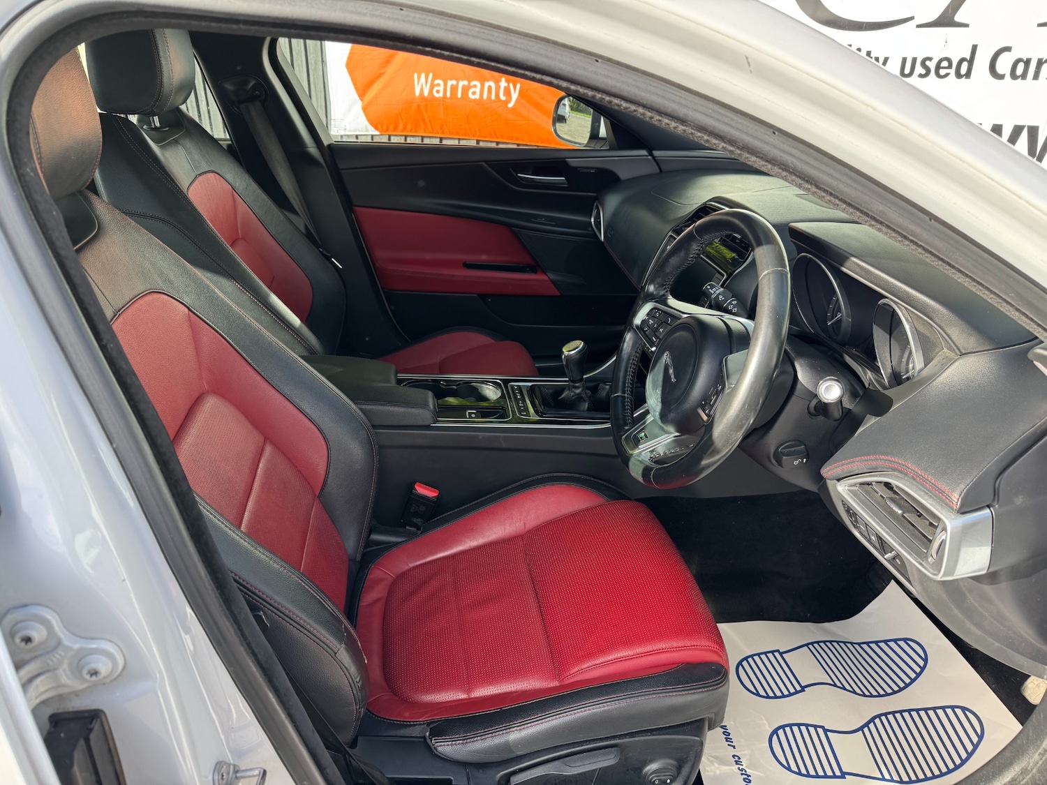 Used Jaguar XE 2015 for sale - 76172540: Photo 8