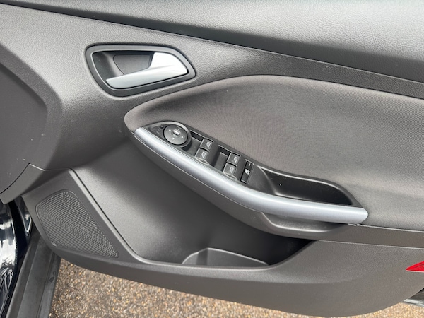 Used Ford Focus 2014 for sale - 74674174: Photo 12