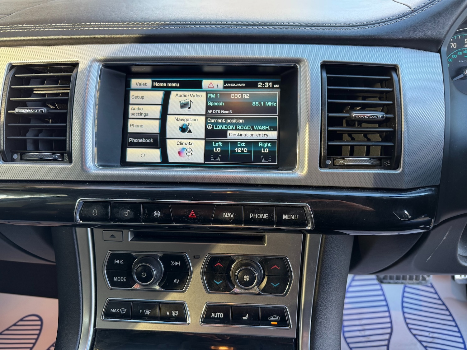 Used Jaguar XF 2014 for sale - 76375637: Photo 17