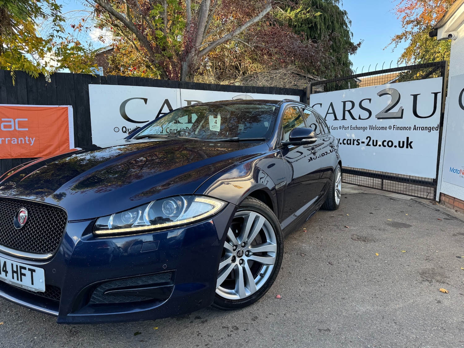 Used Jaguar XF 2014 for sale - 76375637: Photo 4