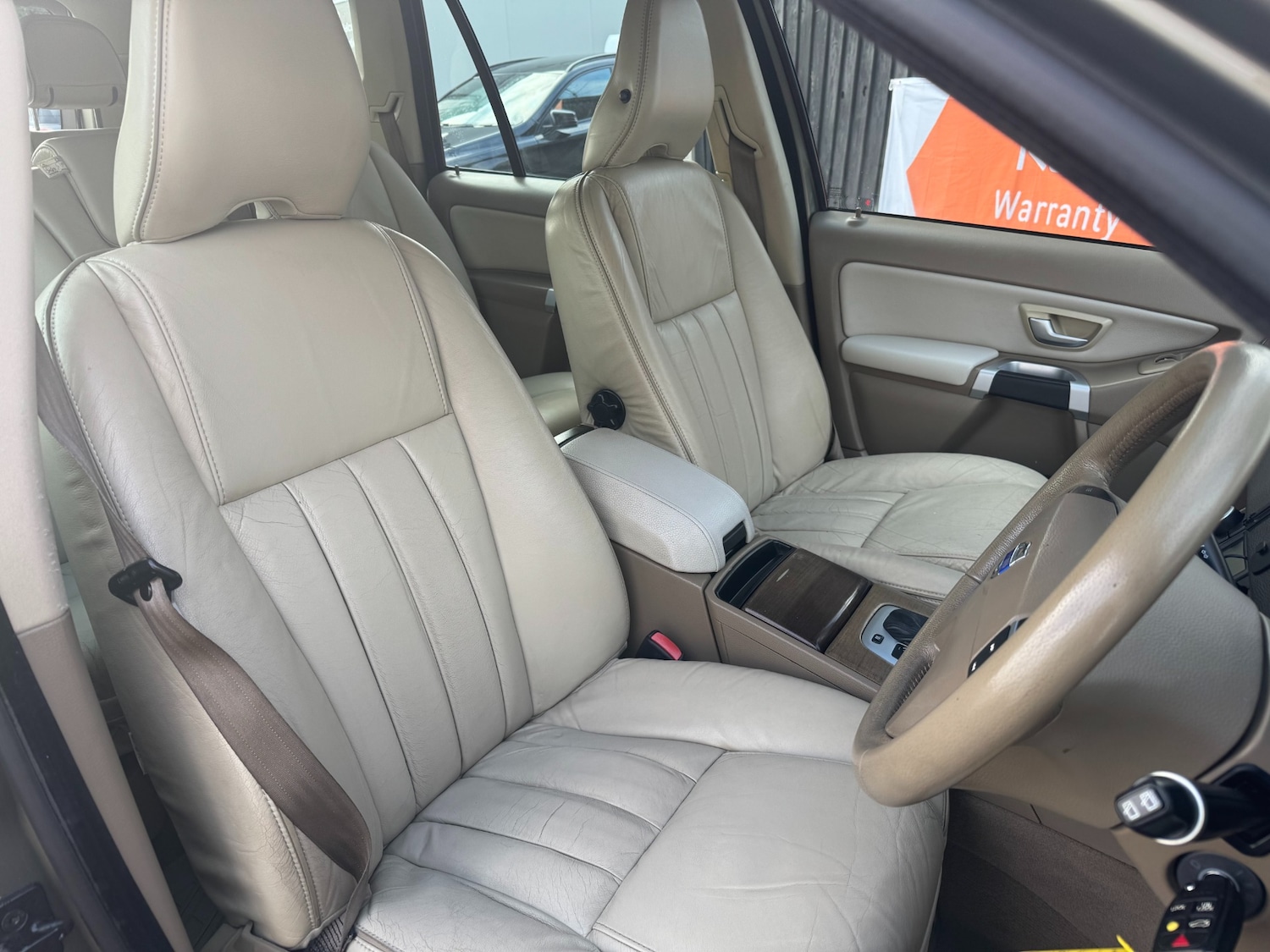 Used Volvo XC90 2010 for sale - 76710045: Photo 11