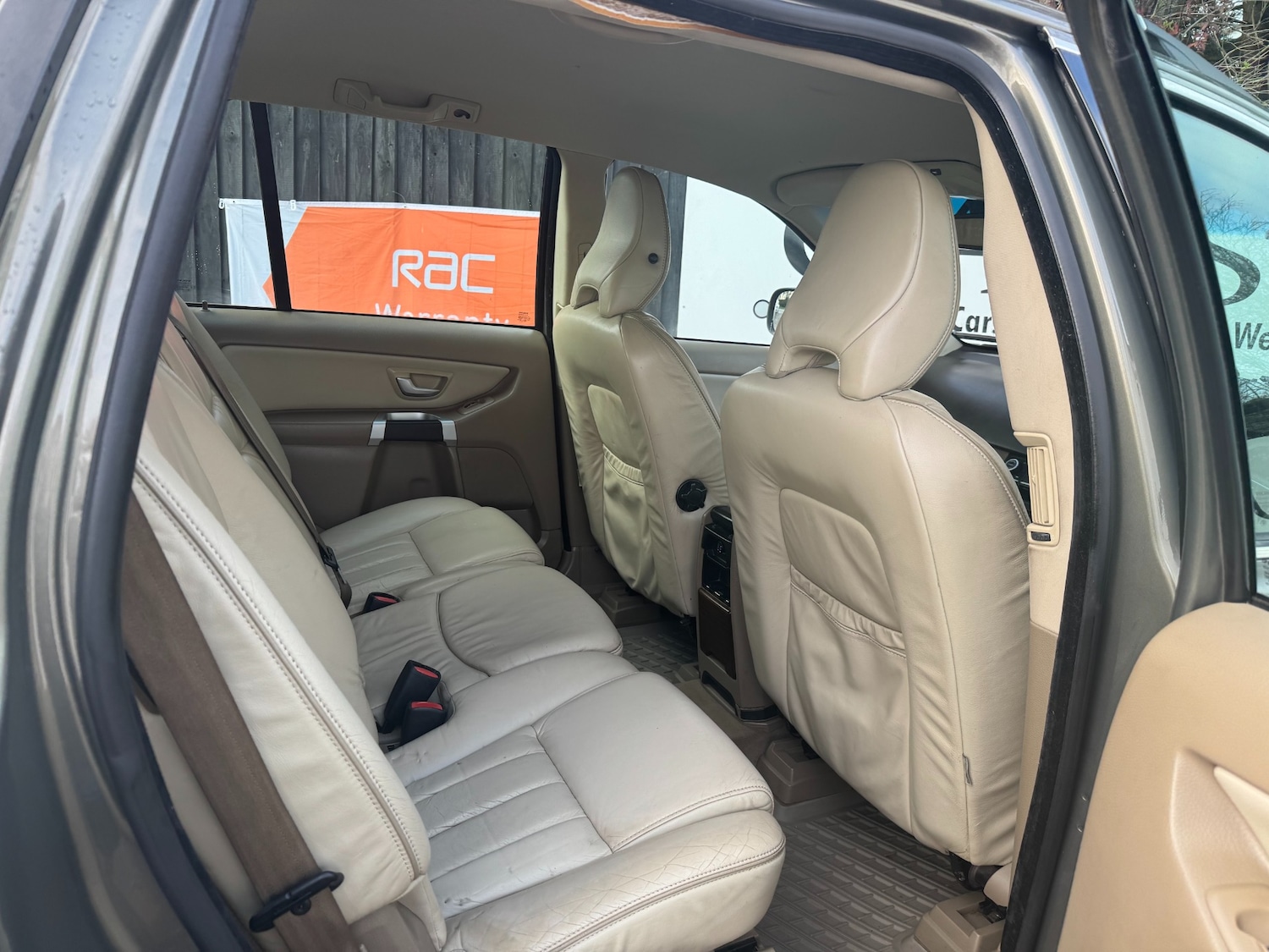 Used Volvo XC90 2010 for sale - 76710045: Photo 12