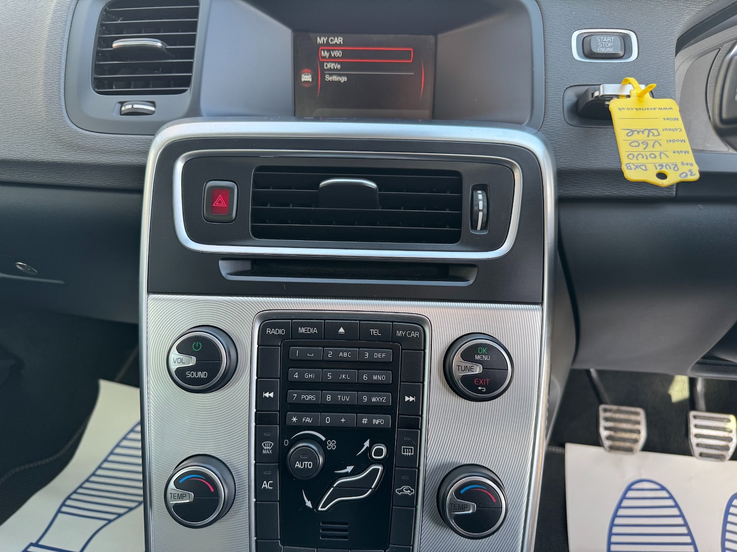 Used Volvo V60 2012 for sale - 77475494: Photo 12