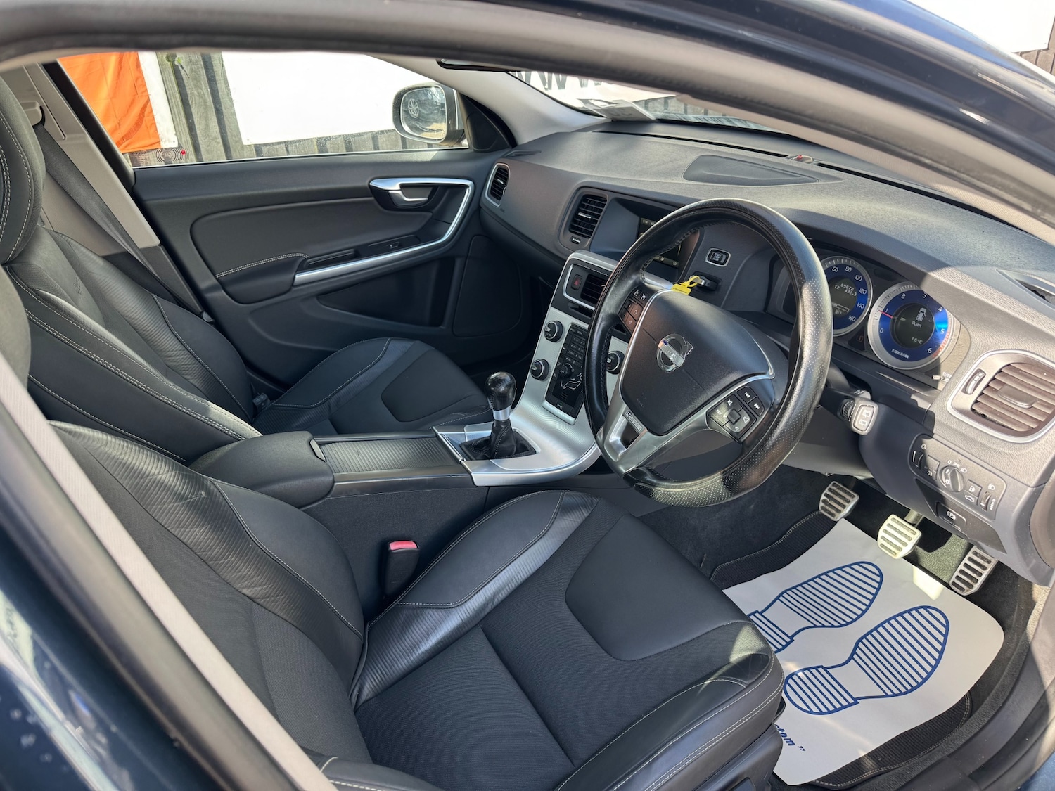 Used Volvo V60 2012 for sale - 77475494: Photo 13