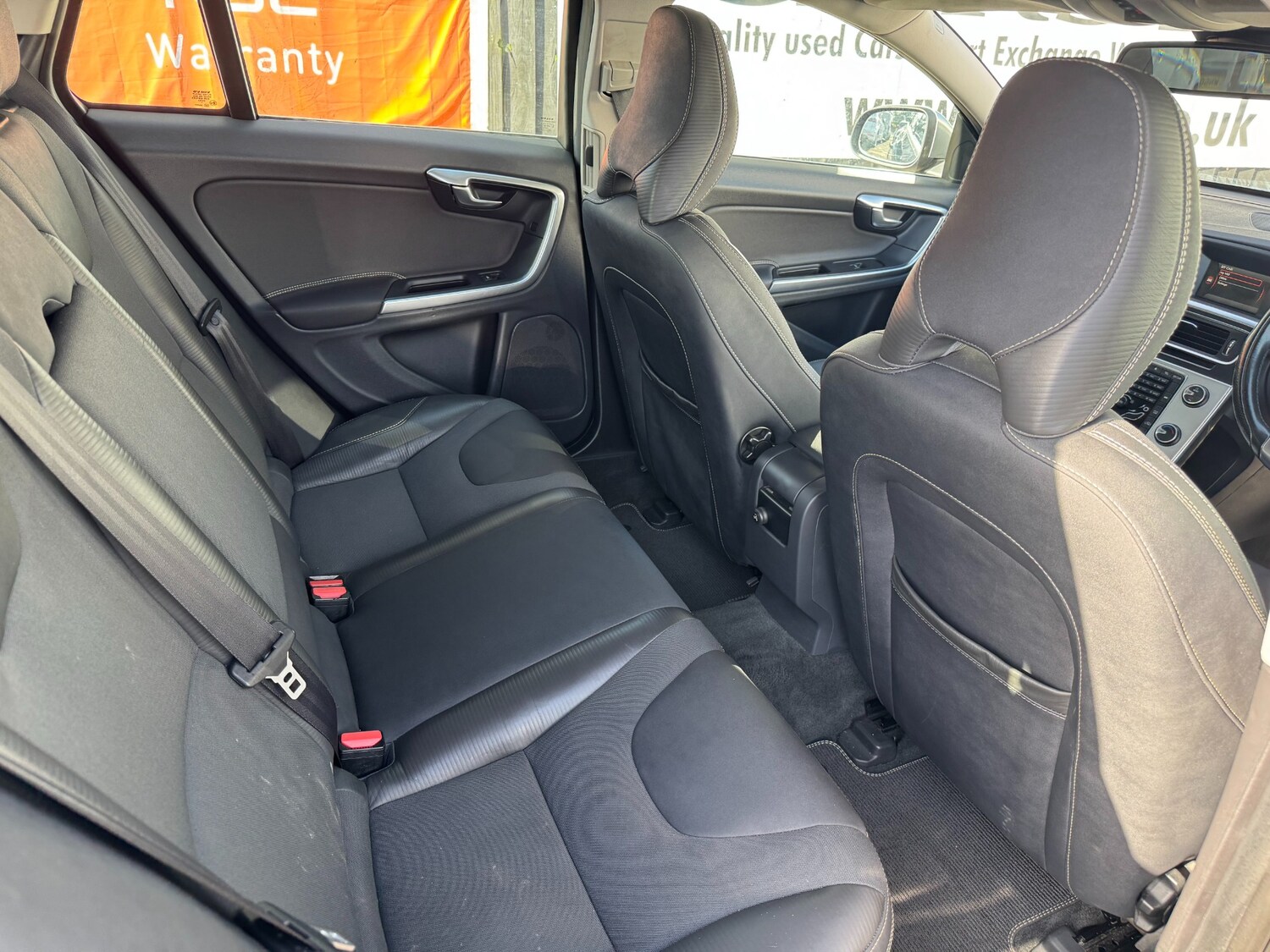 Used Volvo V60 2012 for sale - 77475494: Photo 16