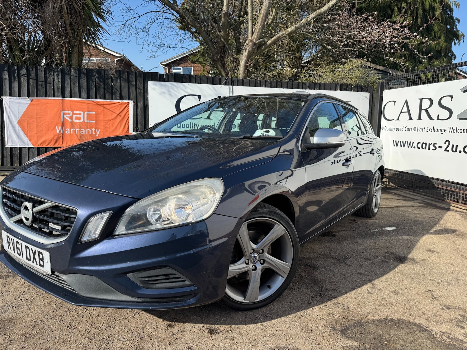 Used Volvo V60 2012 for sale - 77475494: Photo 4