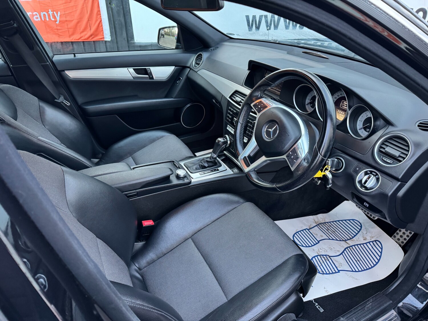 Used Mercedes-Benz C Class 2012 for sale - 77417278: Photo 10