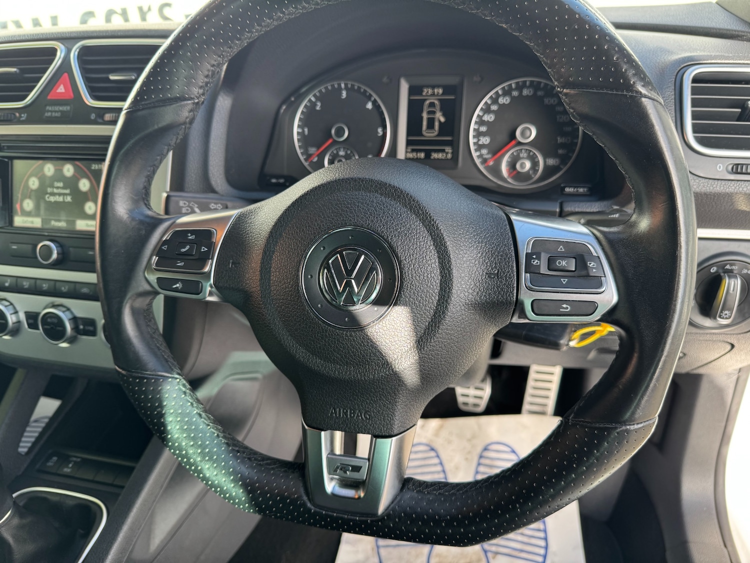 Used Volkswagen Scirocco 2014 for sale - 76172544: Photo 16