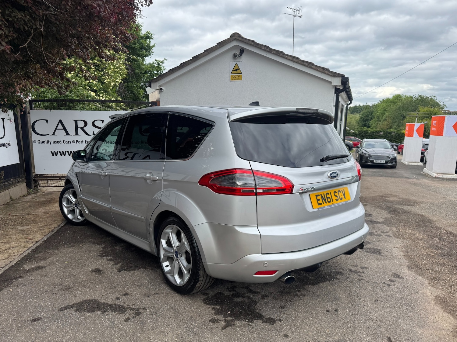 Vehicle 28