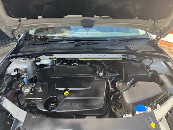 Used Ford Mondeo 2014 for sale - 75195705: Photo 32