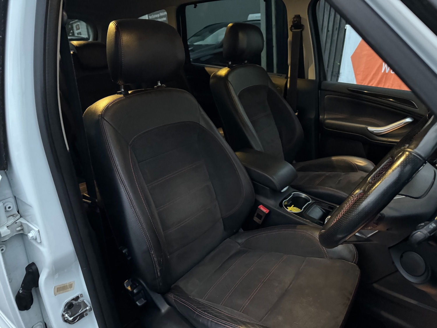 Used Ford S-Max 2013 for sale - 76707602: Photo 12