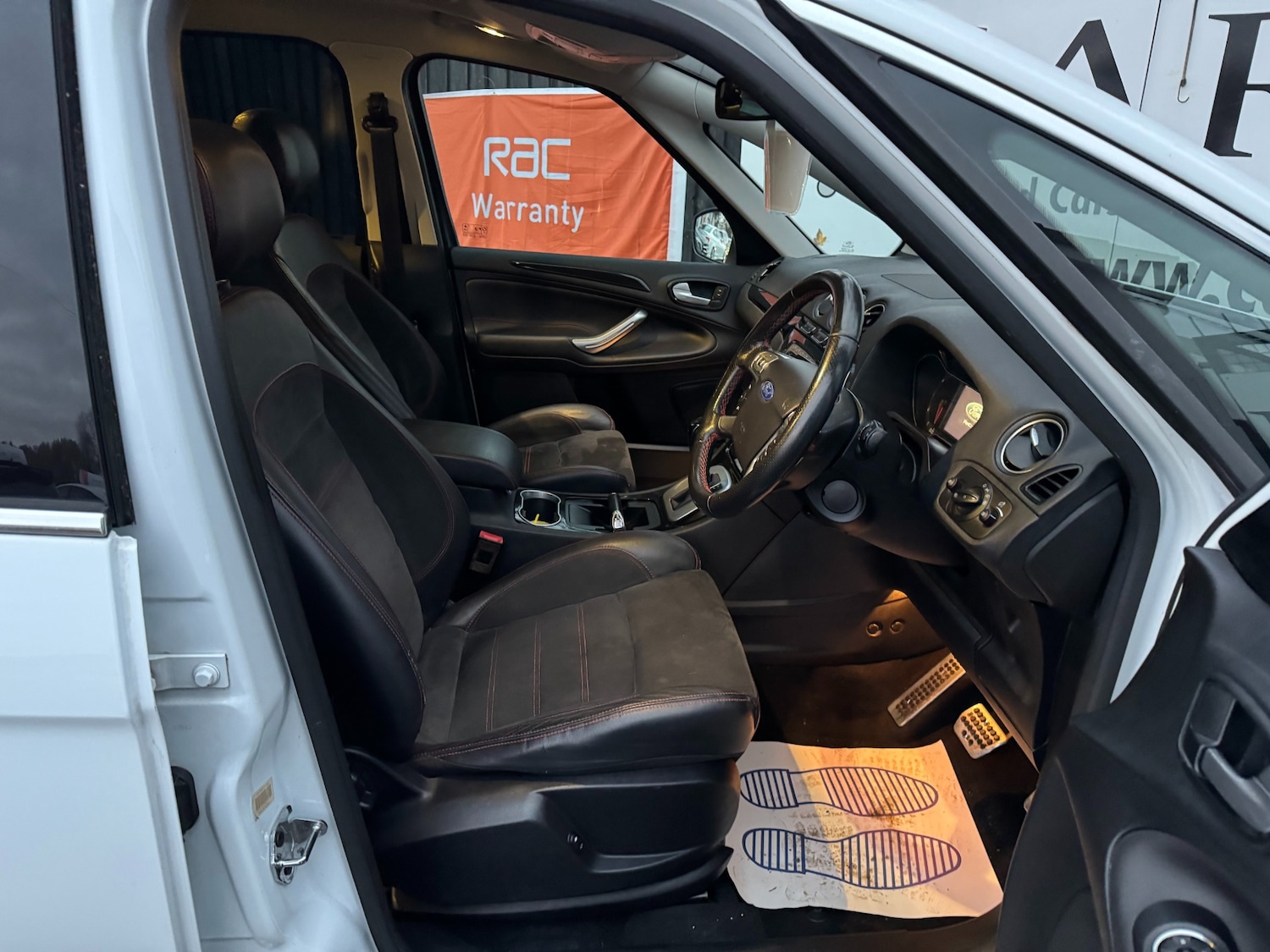 Used Ford S-Max 2013 for sale - 76707602: Photo 8