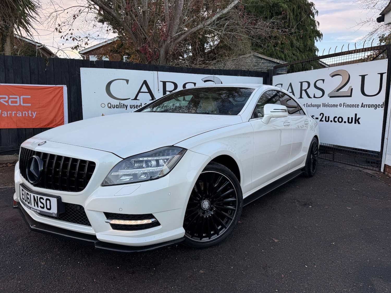 Used Mercedes-Benz CLS 2011 for sale - 76709199: Photo 5