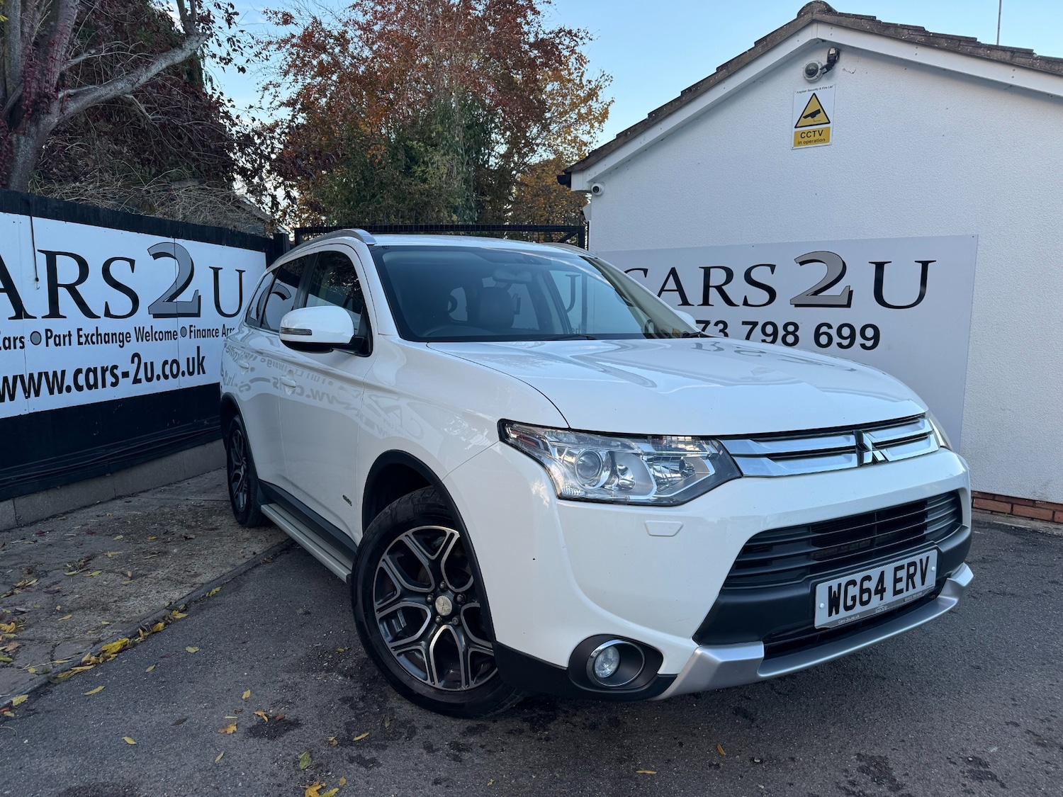 Used Mitsubishi Outlander 2014 for sale - 76437990: Photo 2