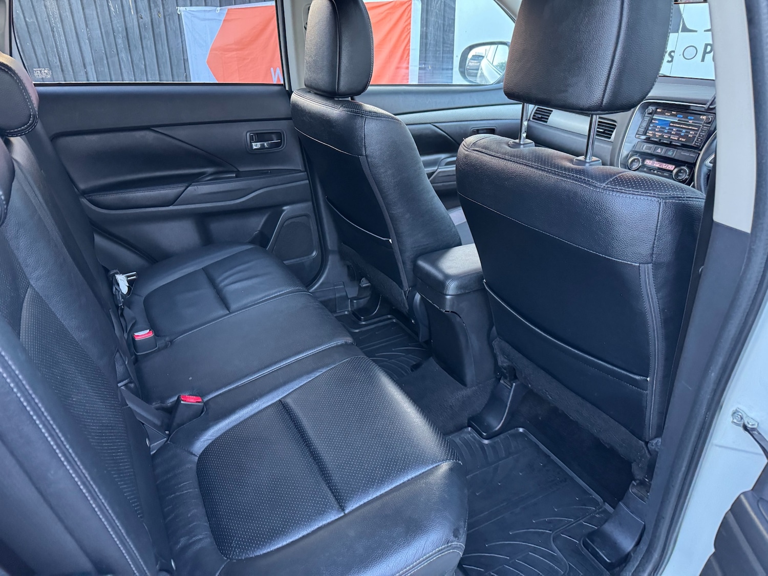 Used Mitsubishi Outlander 2014 for sale - 76437990: Photo 22