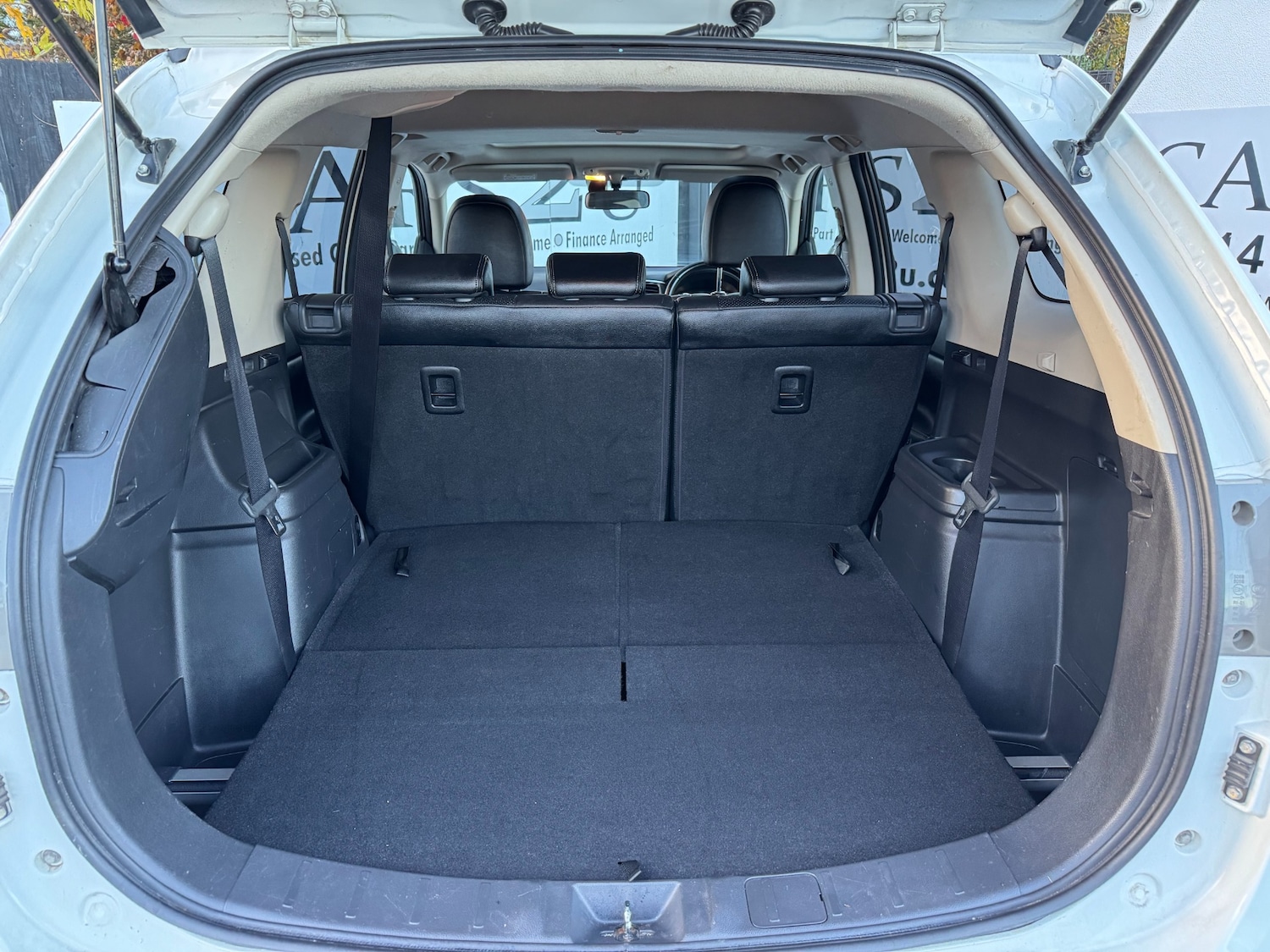 Used Mitsubishi Outlander 2014 for sale - 76437990: Photo 31